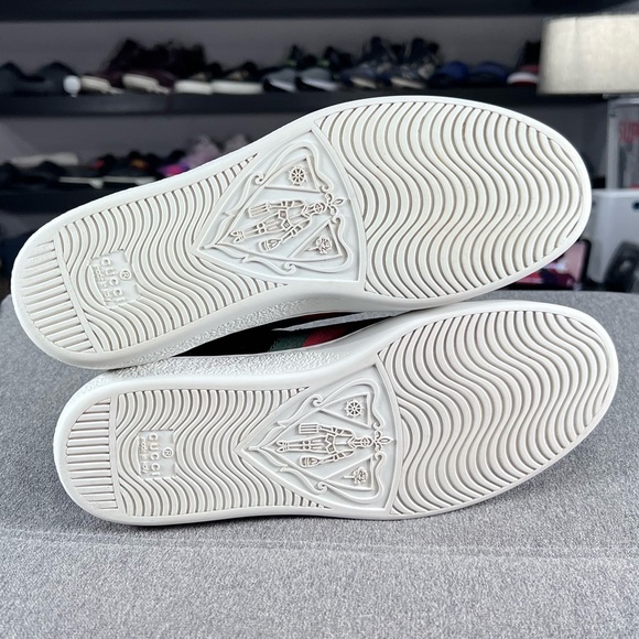 🛑SOLD🛑🐞GUCCI ACE SIGNATURE SNEAKER🐞 - Picture 8 of 9